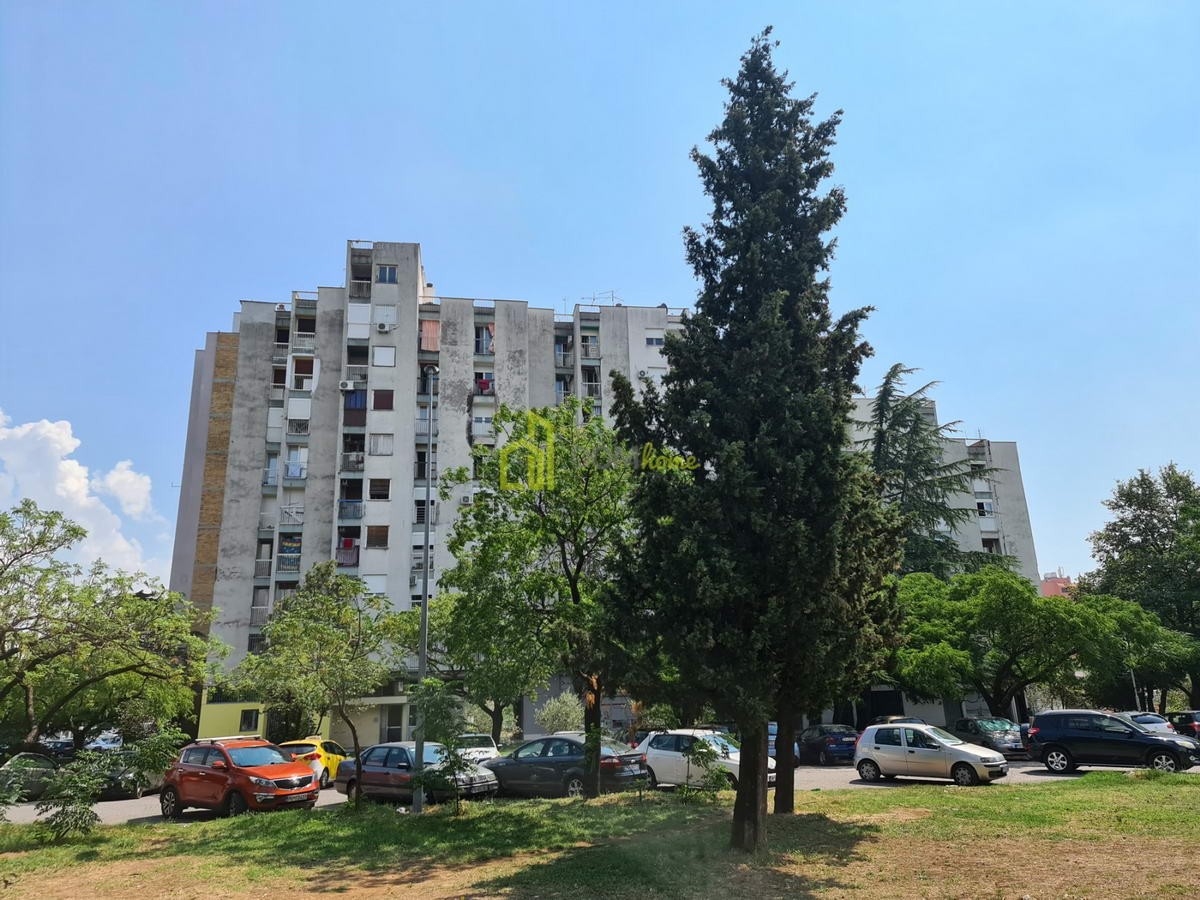 Poslovni prostor 89m2, Tuški put