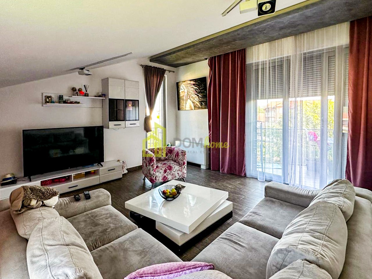 Two bedroom apartment 75m2, Tološi